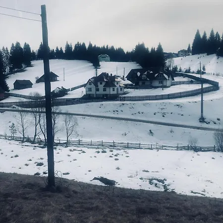 Pensiunea Valea Dorului Guest house *