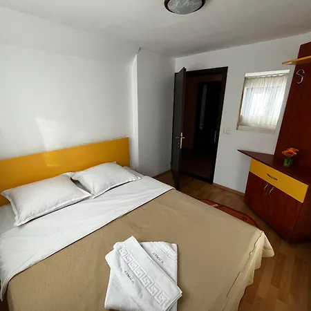 Guest house Pensiunea Valea Dorului